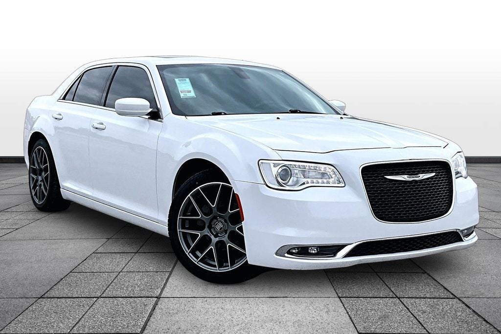 2018 Chrysler 300 Touring