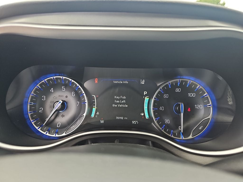 2024 Chrysler Pacifica Touring L