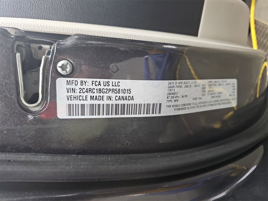 2023 Chrysler Pacifica Touring L