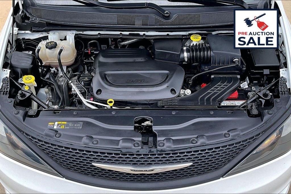 2023 Chrysler Voyager LX
