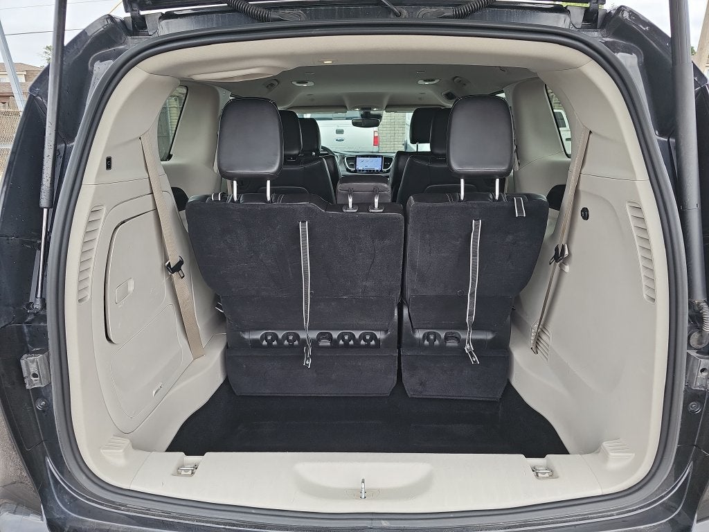 2024 Chrysler Pacifica Hybrid Select