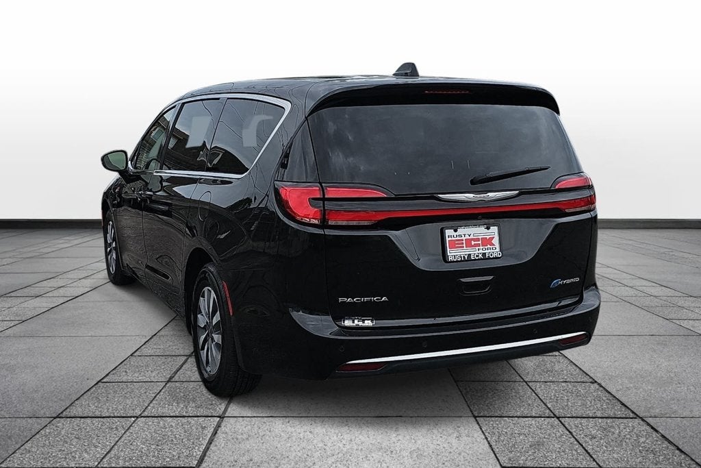 2024 Chrysler Pacifica Hybrid Select