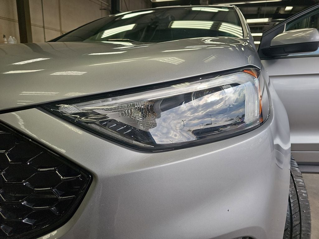 2021 Ford Edge ST Line