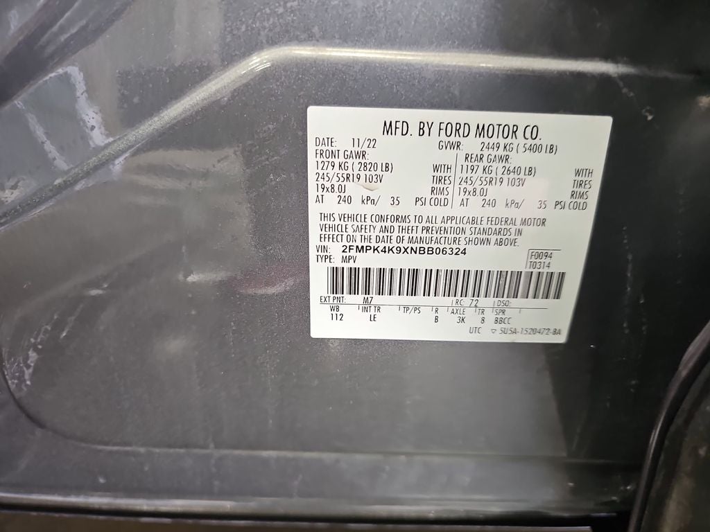 2022 Ford Edge Titanium