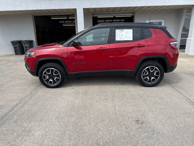 2025 Jeep Compass Trailhawk