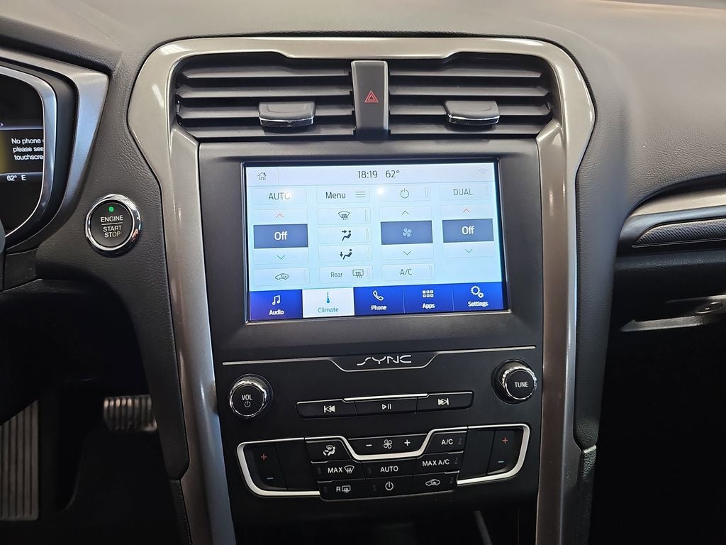 2020 Ford Fusion SE