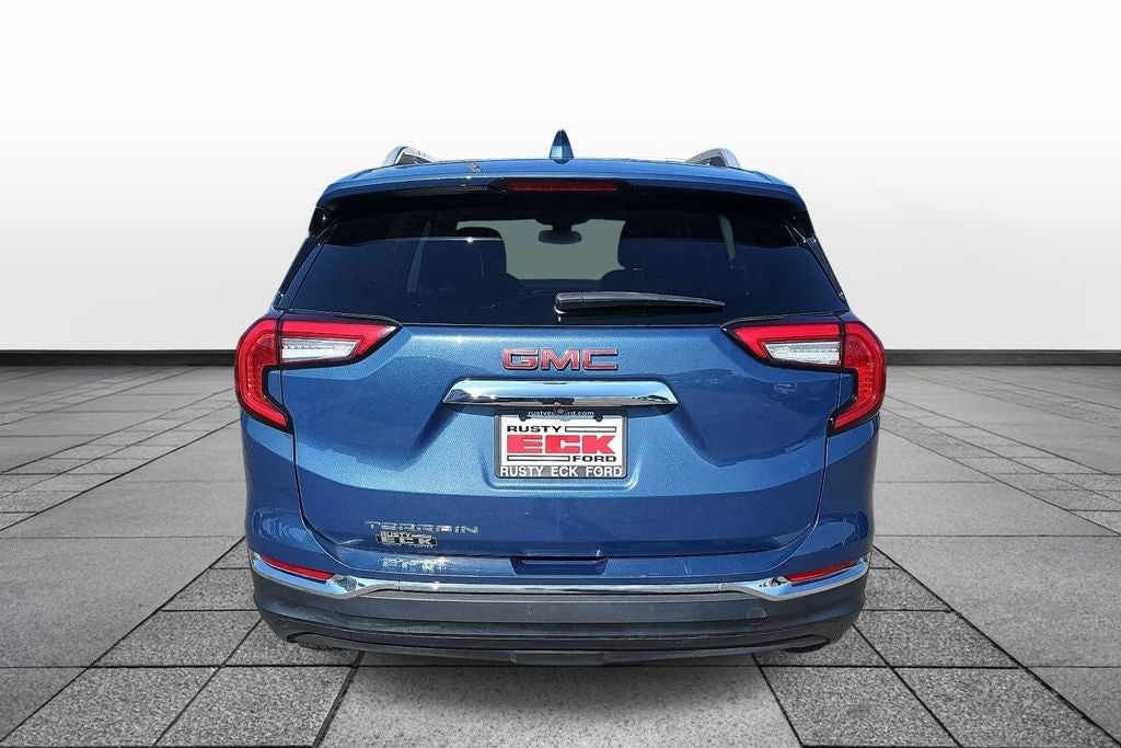 2024 GMC Terrain SLT