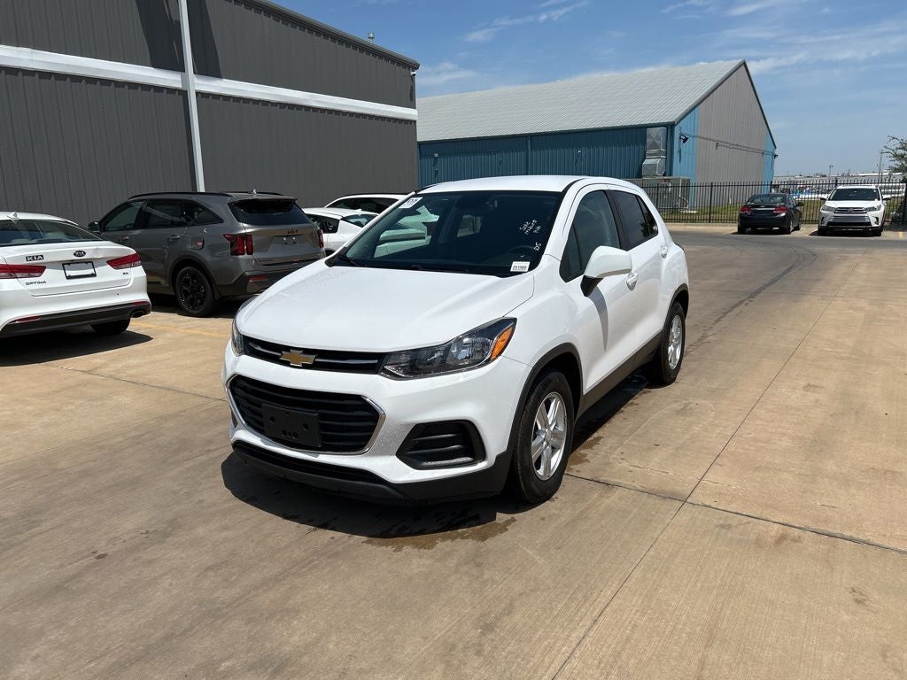 2020 Chevrolet Trax LS's photo
