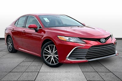 2023 Toyota Camry Hybrid XLE
