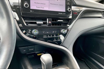 2023 Toyota Camry Hybrid XLE