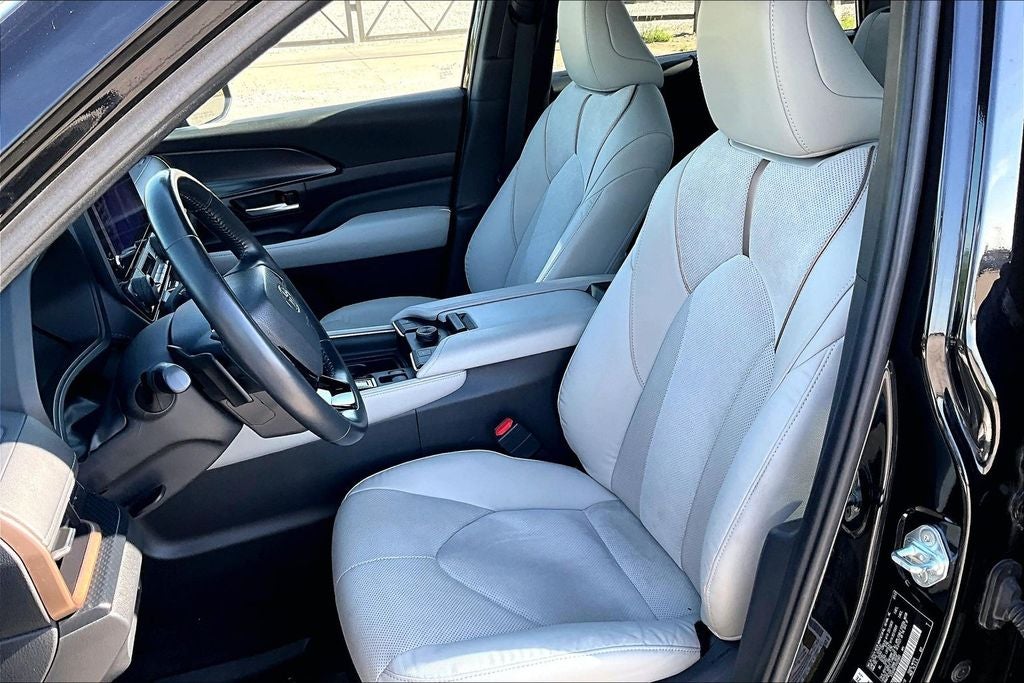 2024 Toyota Grand Highlander Hybrid MAX Limited
