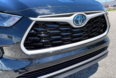2022 Toyota Highlander Hybrid XLE