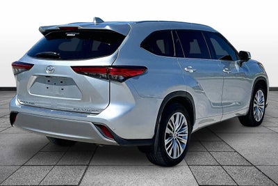 2023 Toyota Highlander Platinum