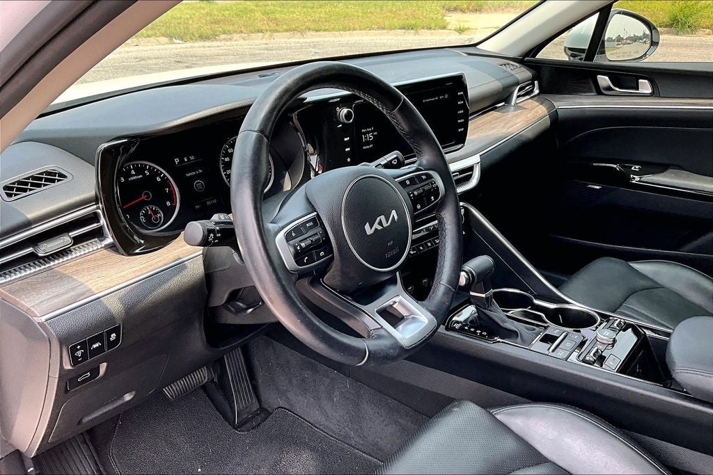 2023 Kia K5 EX