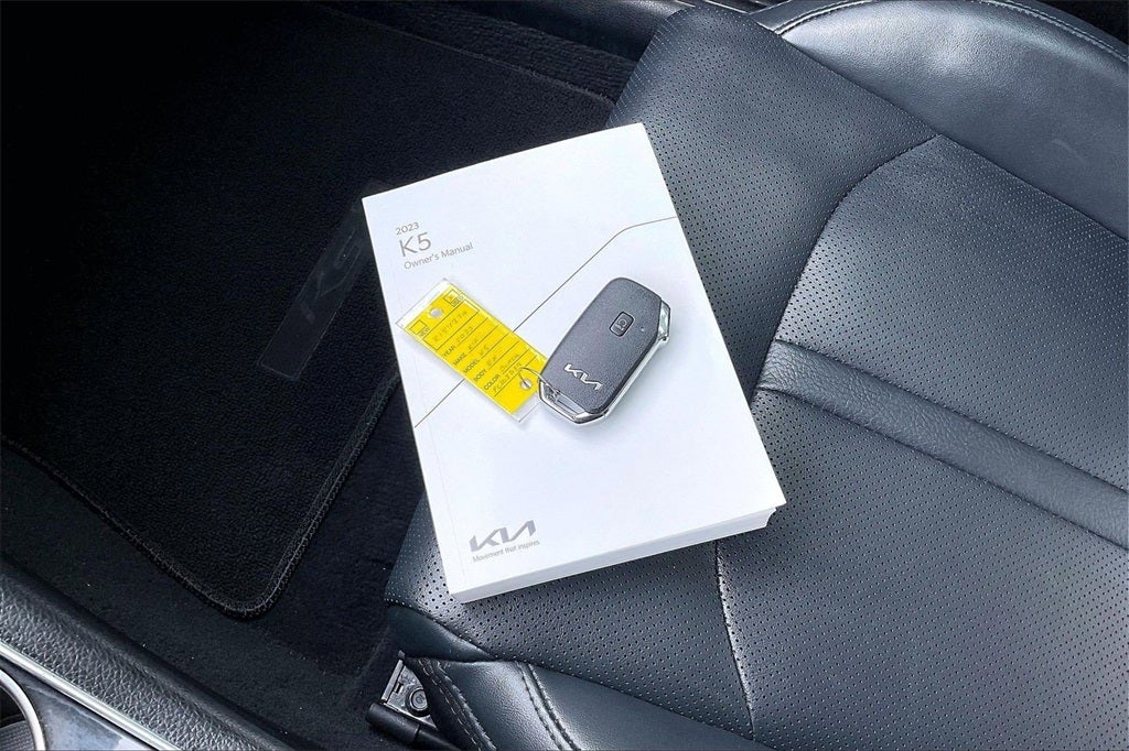 2023 Kia K5 EX