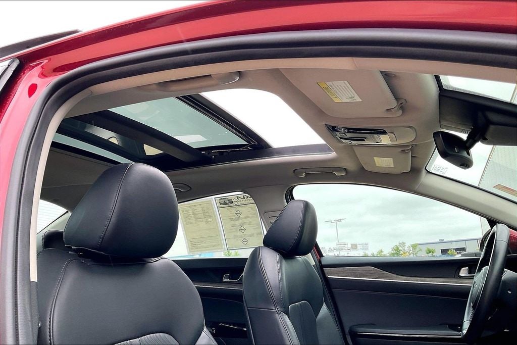 2022 Kia K5 EX