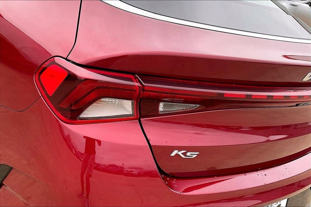 2022 Kia K5 EX