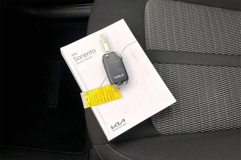 2022 Kia Sorento LX