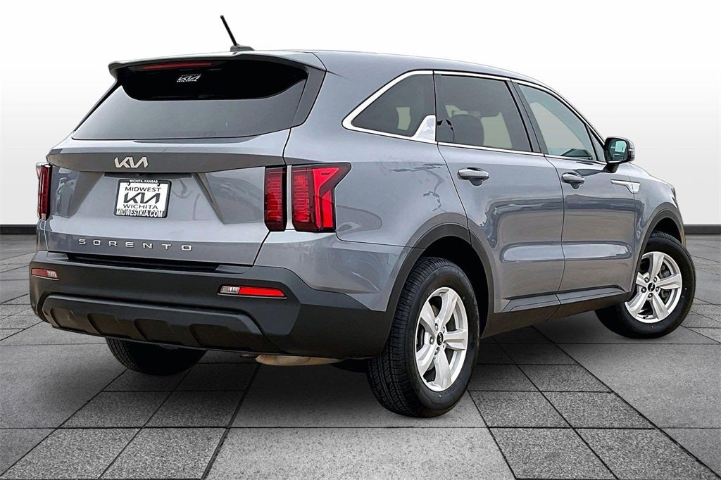 2022 Kia Sorento LX