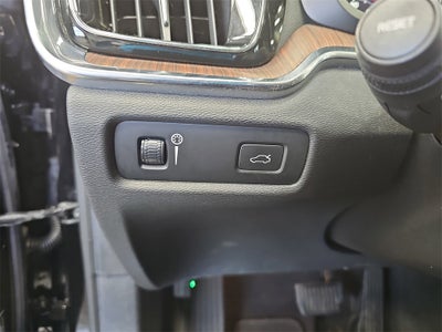 2021 Volvo S60 T6 Momentum