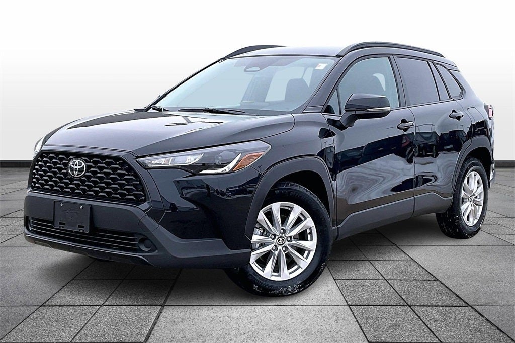 2025 Toyota Corolla Cross LE