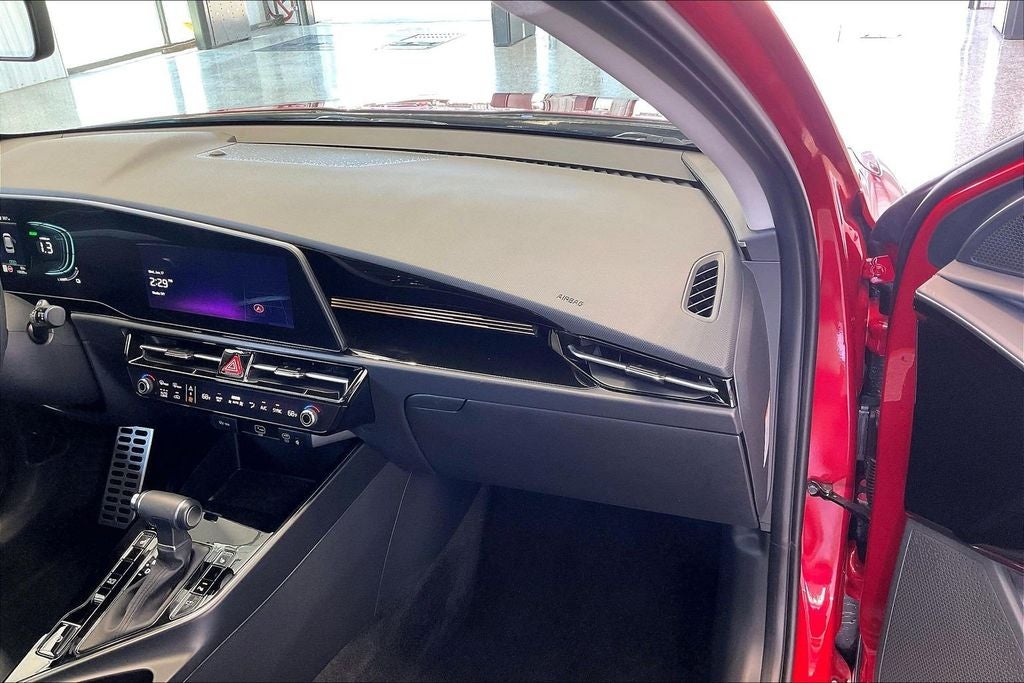 2025 Kia Niro EX Touring