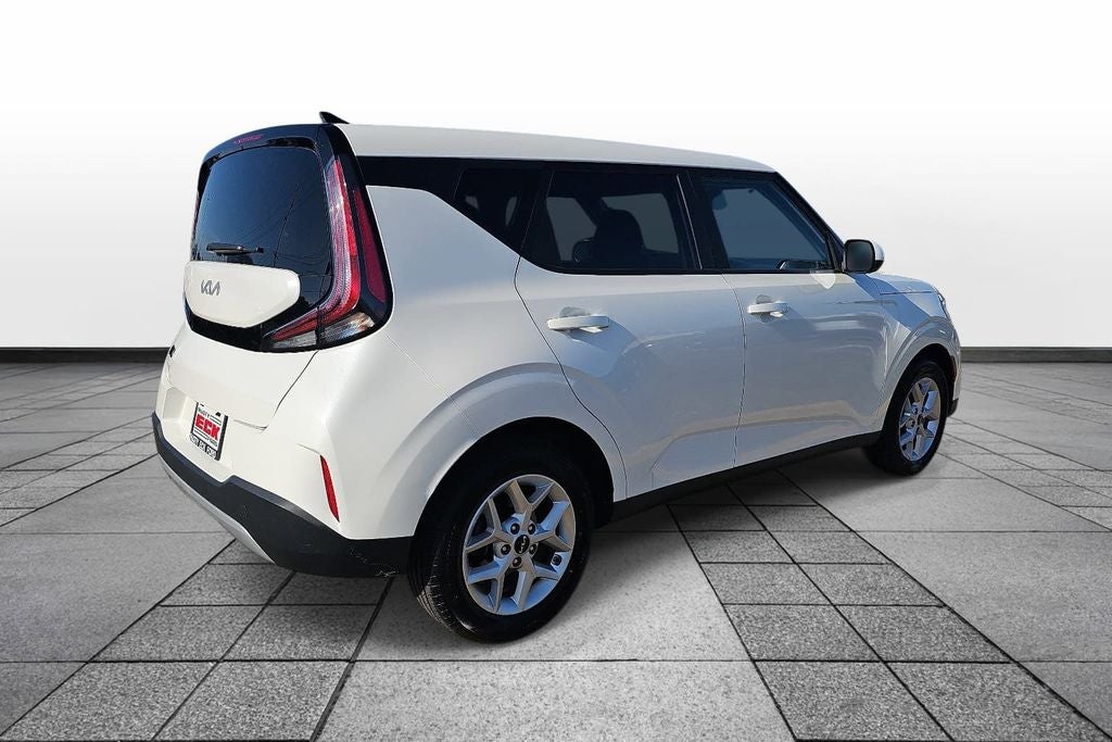 2024 Kia Soul LX