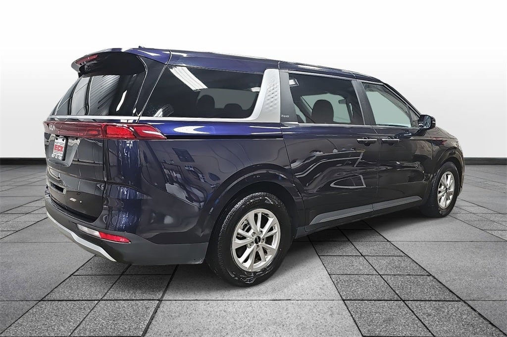 2024 Kia Carnival LX