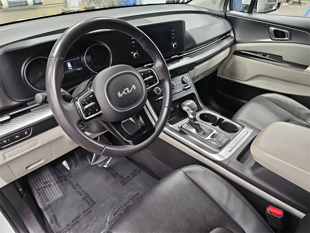 2024 Kia Carnival LX