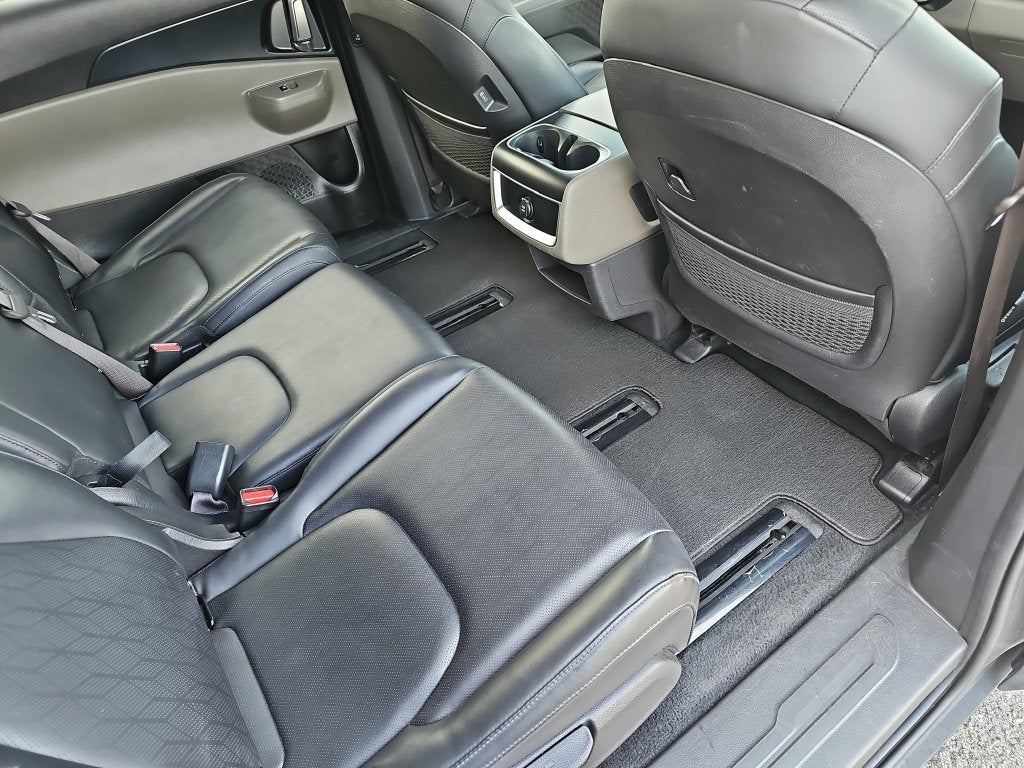 2025 Kia Carnival LXS