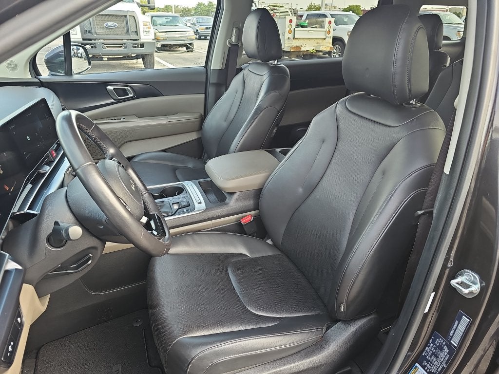 2025 Kia Carnival LXS