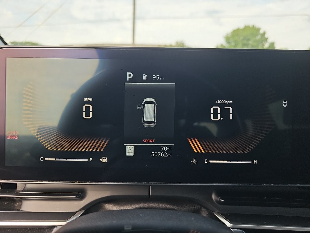 2025 Kia Carnival LXS
