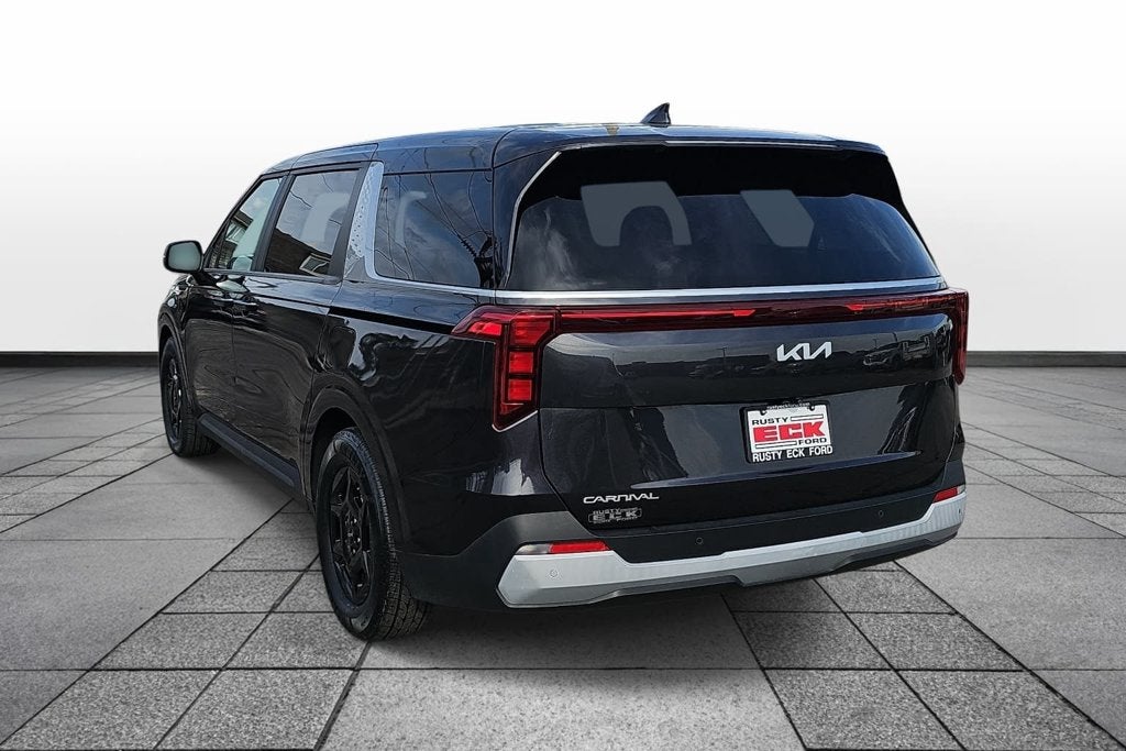 2025 Kia Carnival LXS
