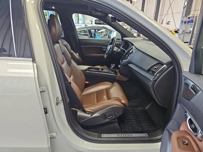 2022 Volvo XC90 T6 Inscription