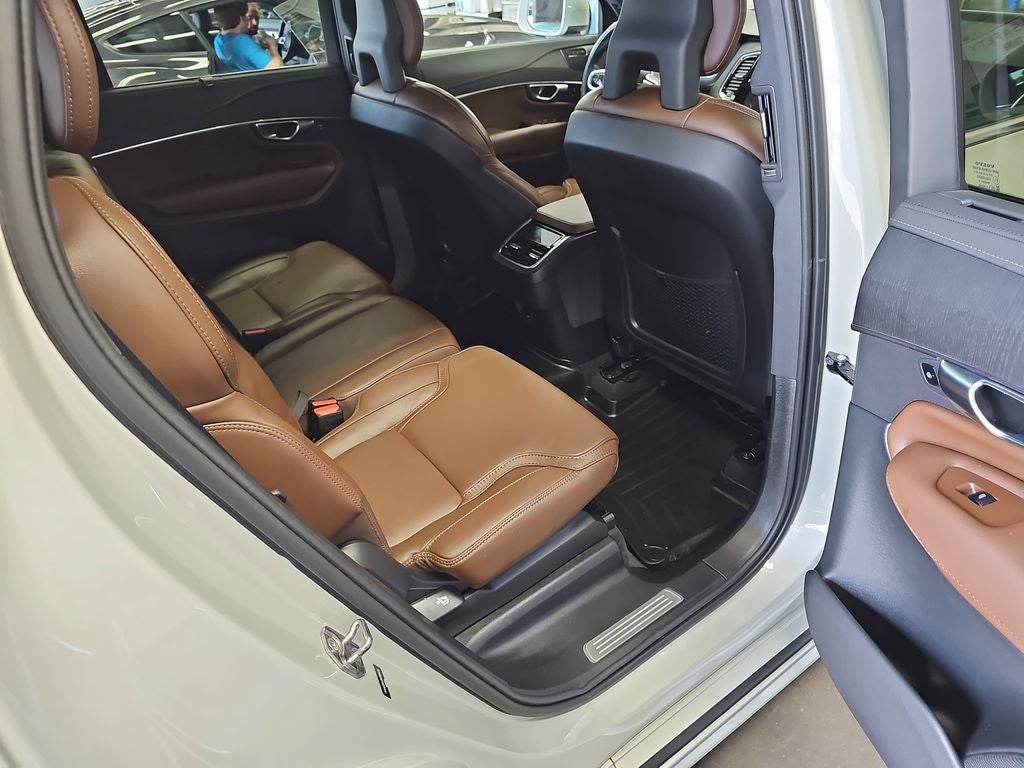 2022 Volvo XC90 T6 Inscription