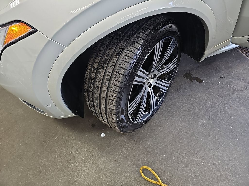 2022 Volvo XC90 T6 Inscription
